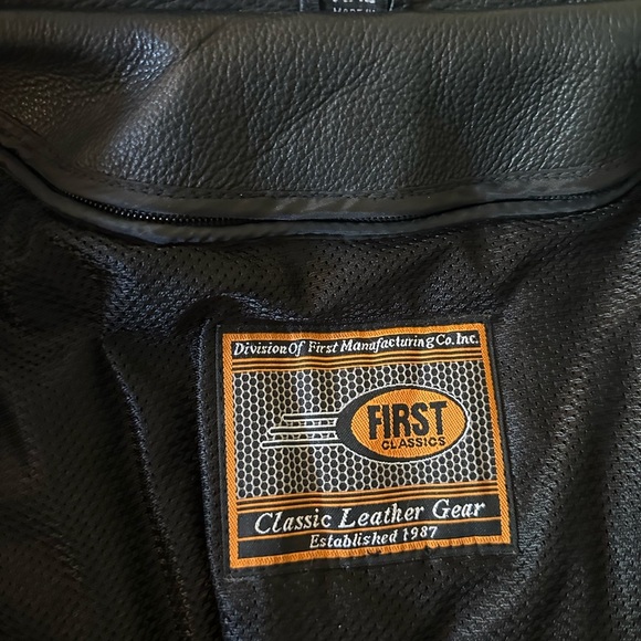 First Classic Leather Gear Women's Black Leather Jacket - Picture 16 of 16